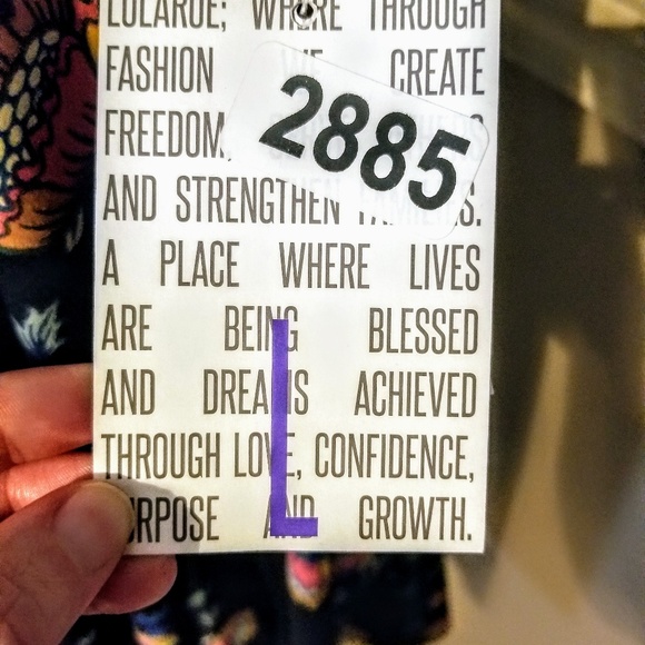 FINAL SALE‼️ 💐HP💐 LuLaroe Azure Skirt Lg NWT - Picture 5 of 8